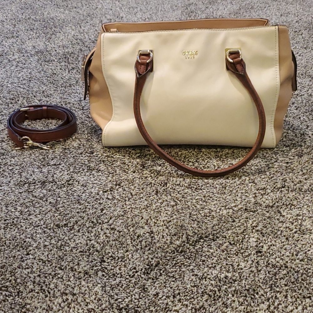 Guess purse/bag